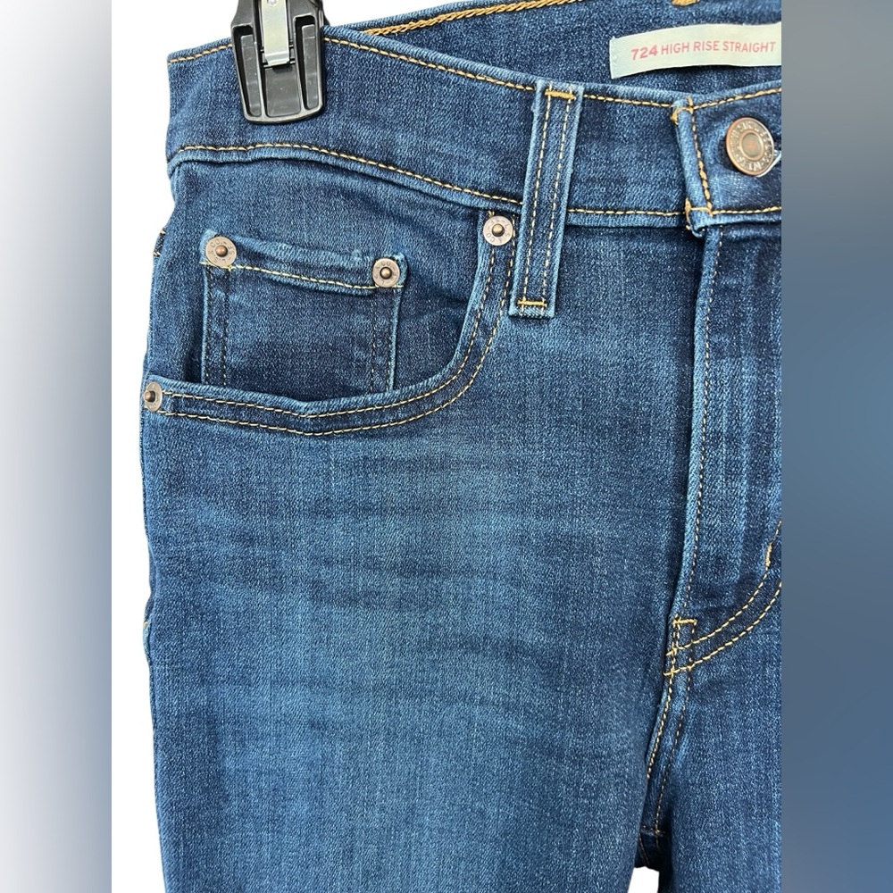 SOLD👖 EUC LEVI’S 724 High Rise Straight Jeans | Women’s 27 - Picture 3 of 13